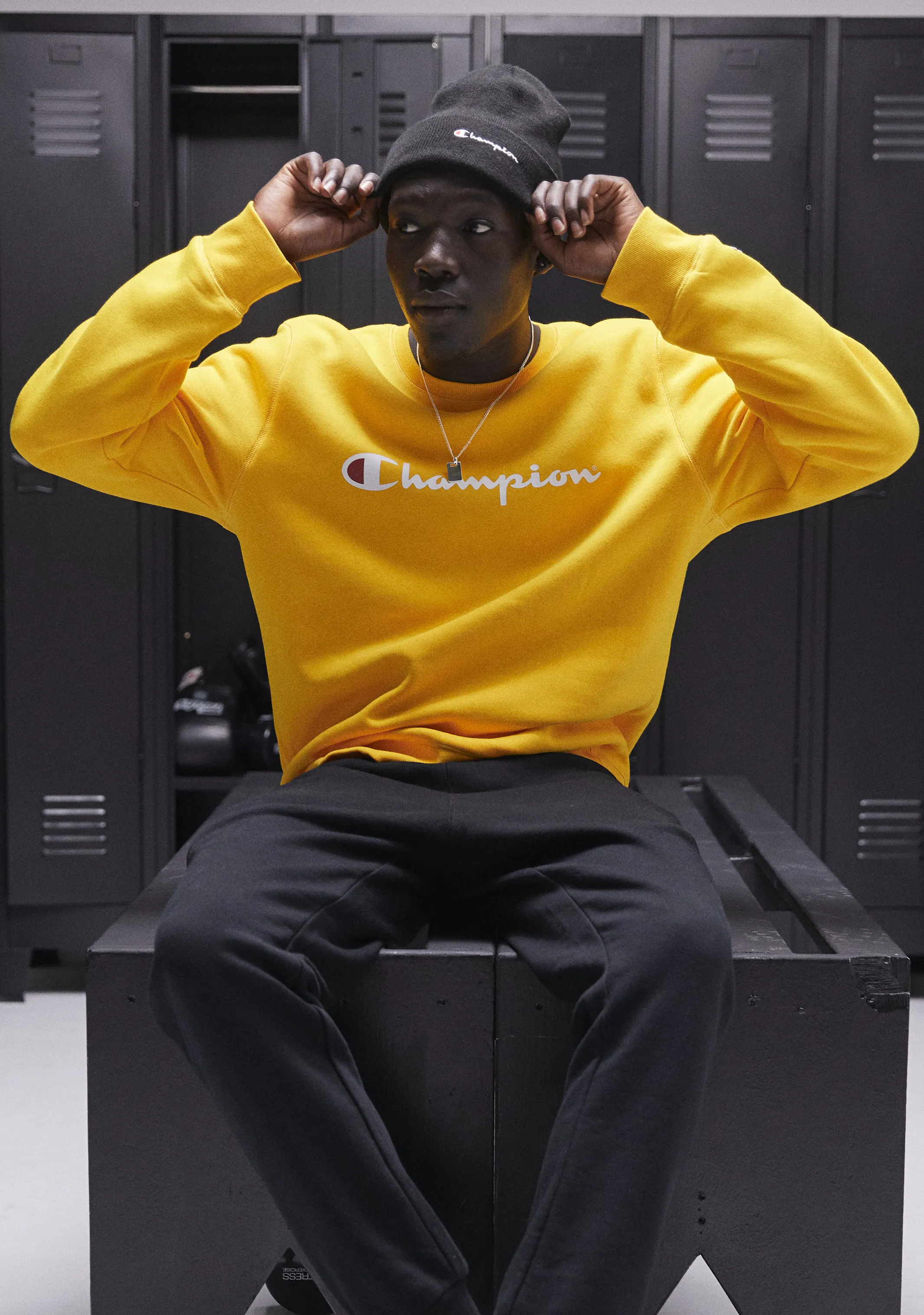 Champion Mens Script Crew
