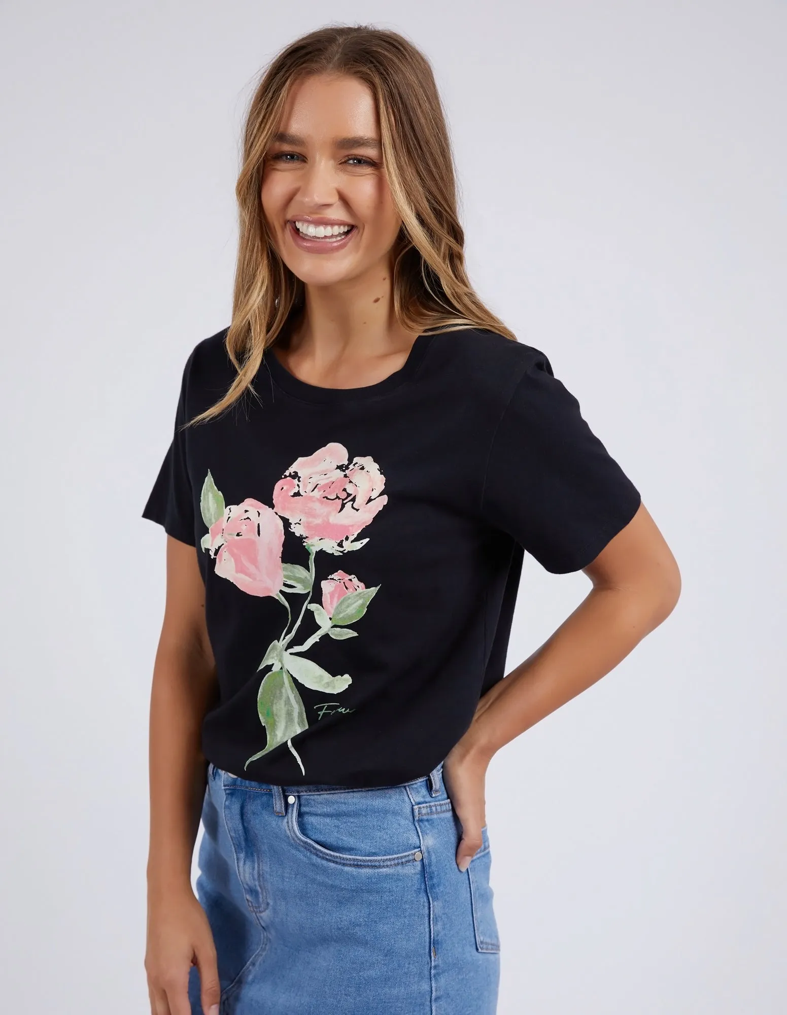 Foxwood Bloom Tee Washed Black