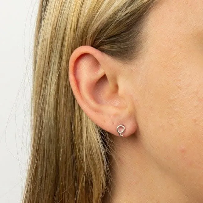 Boucles d'oreilles à clous en argent sterling Q initial E6034 - Bijoux Beginnings