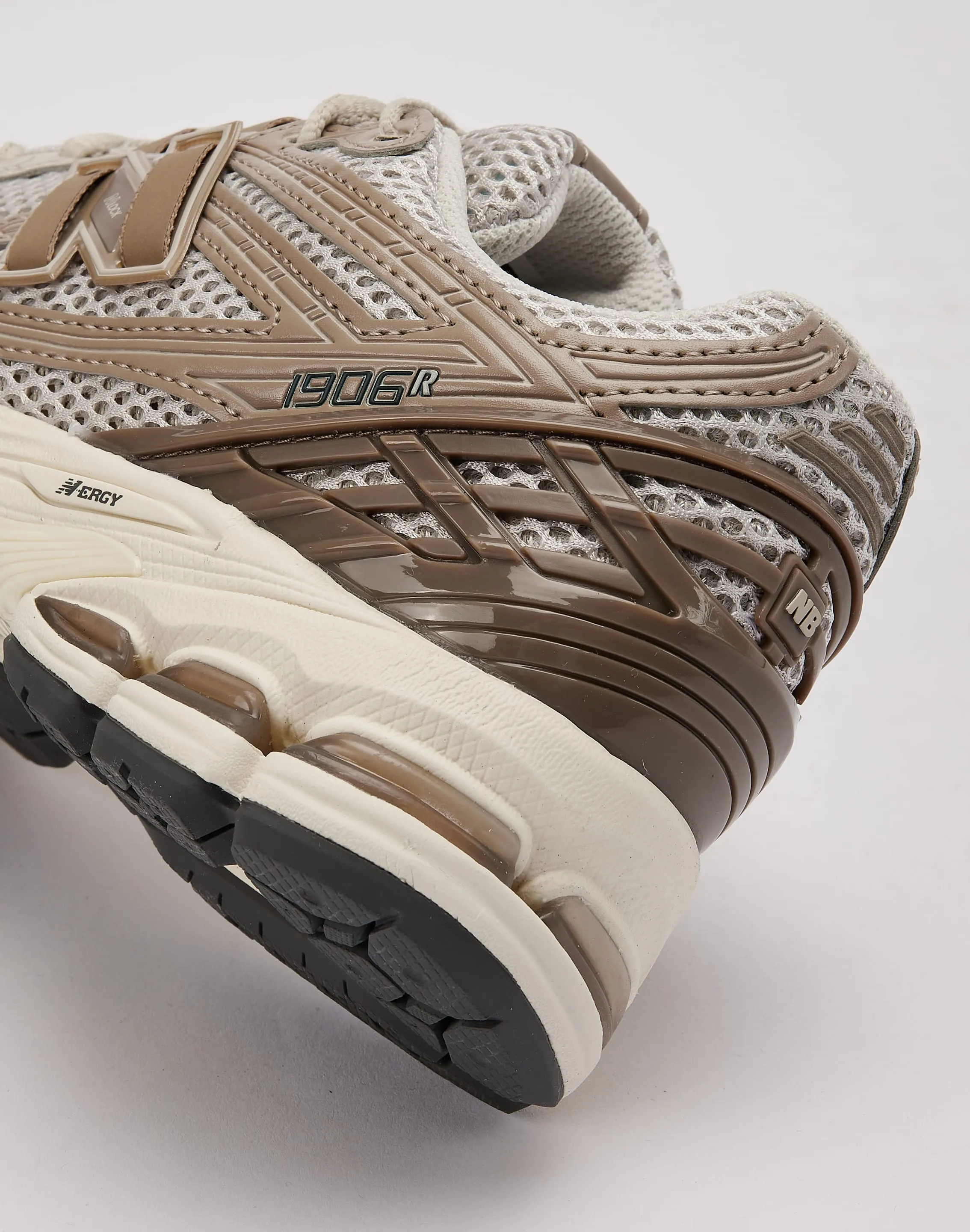 New Balance 1906R Grade-School