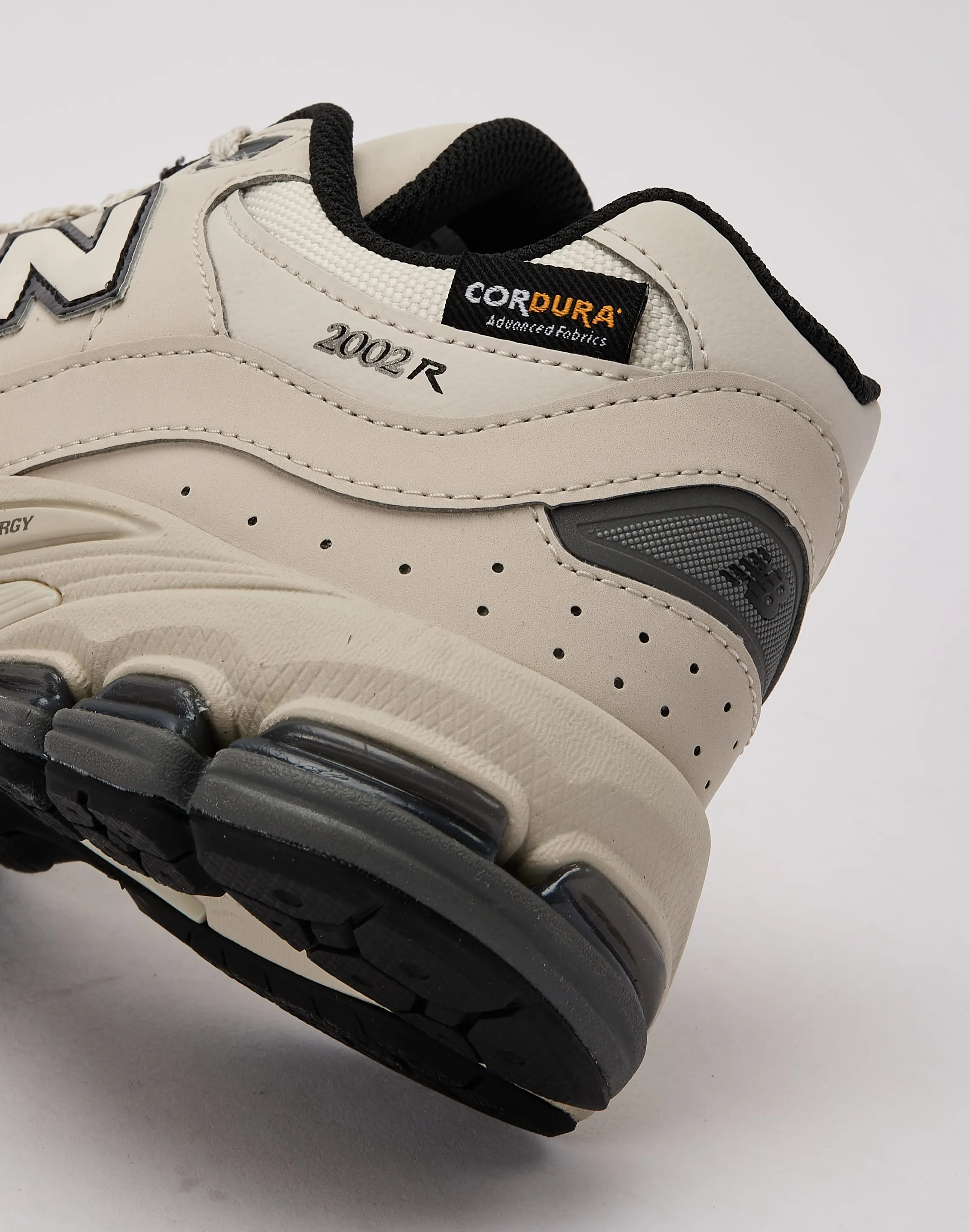New Balance 2002R Grade-School