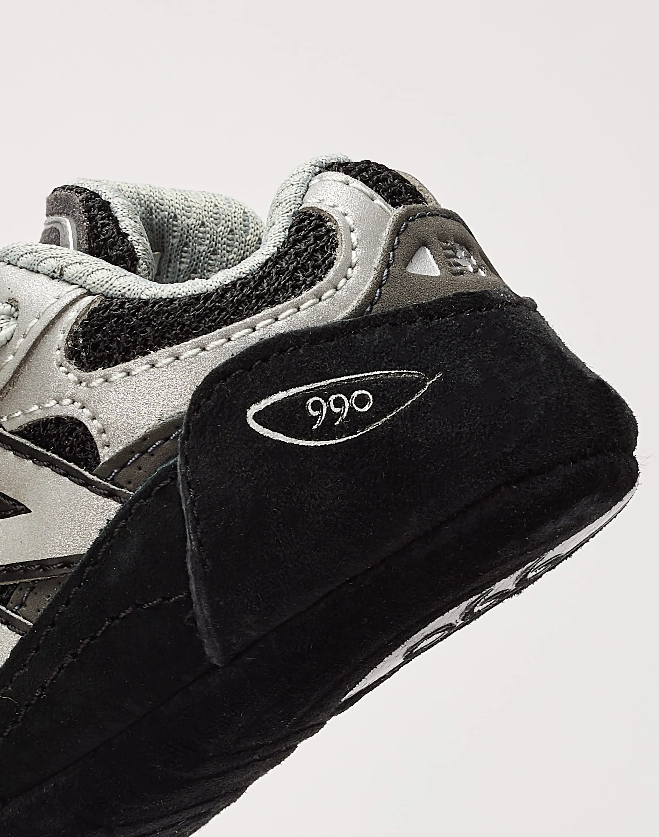 New Balance 990v6 Crib Bungee