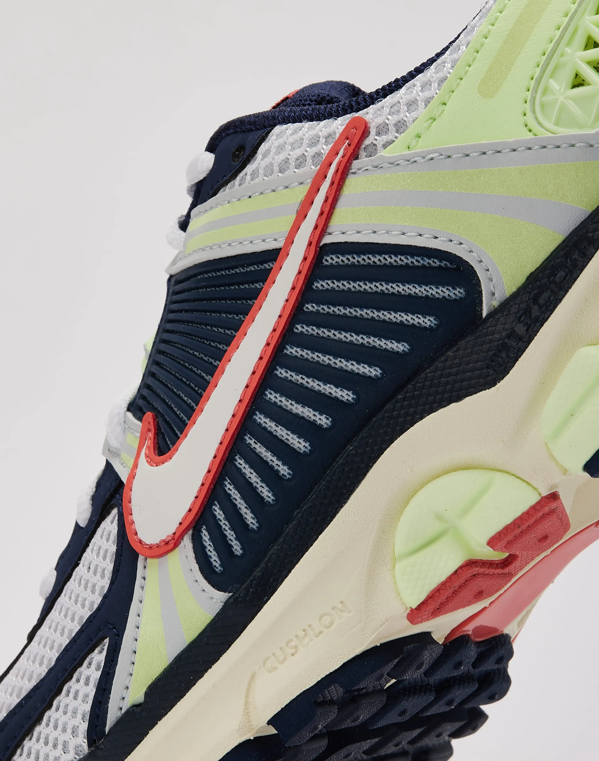 Nike Zoom Vomero 5 Grade-School