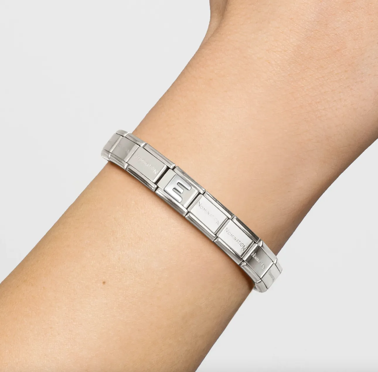 Charme Lettre E en Argent pour Bijoux Initiales de Nomination