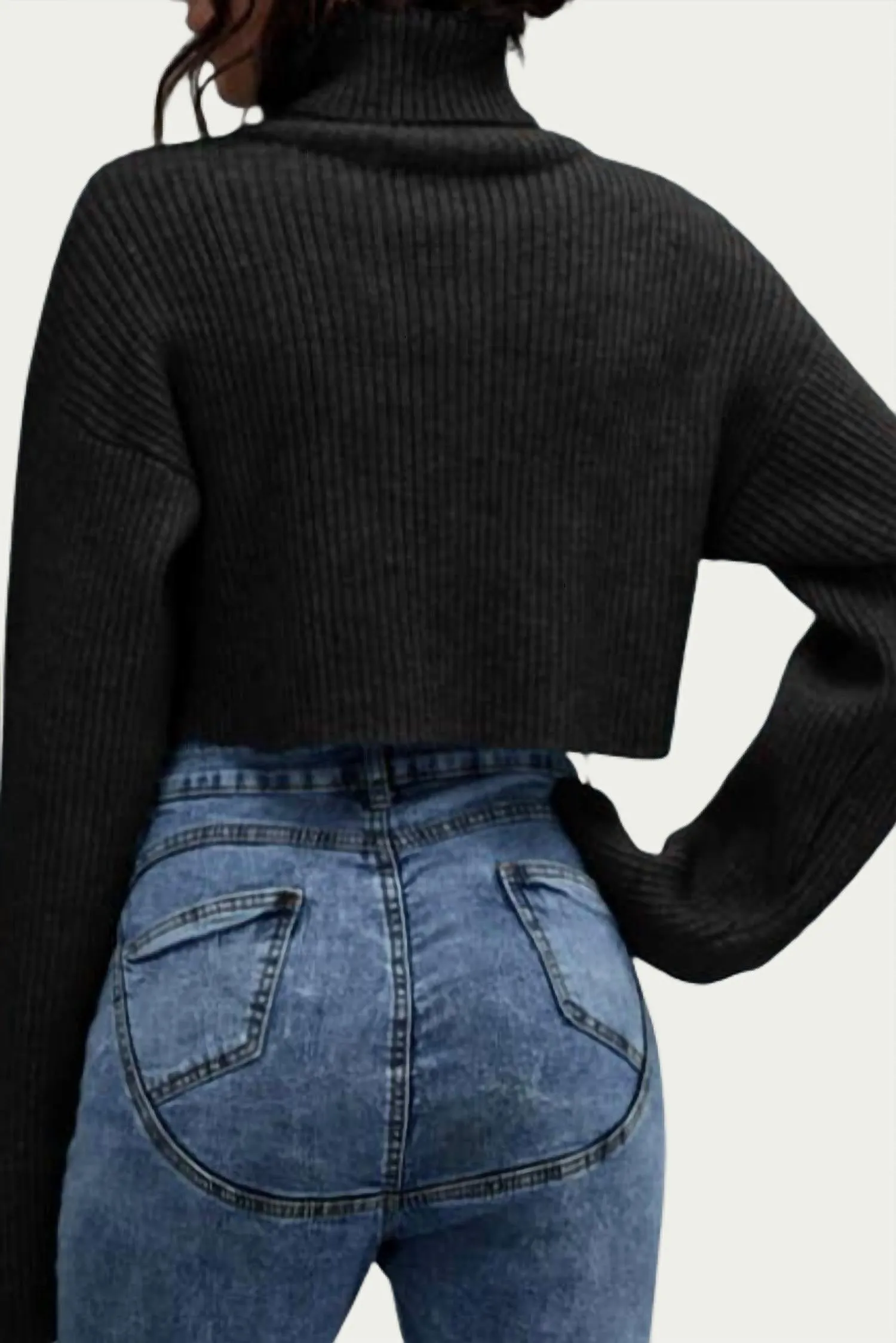 Ribbed-Knit Cropped Turtleneck Sweater In Black