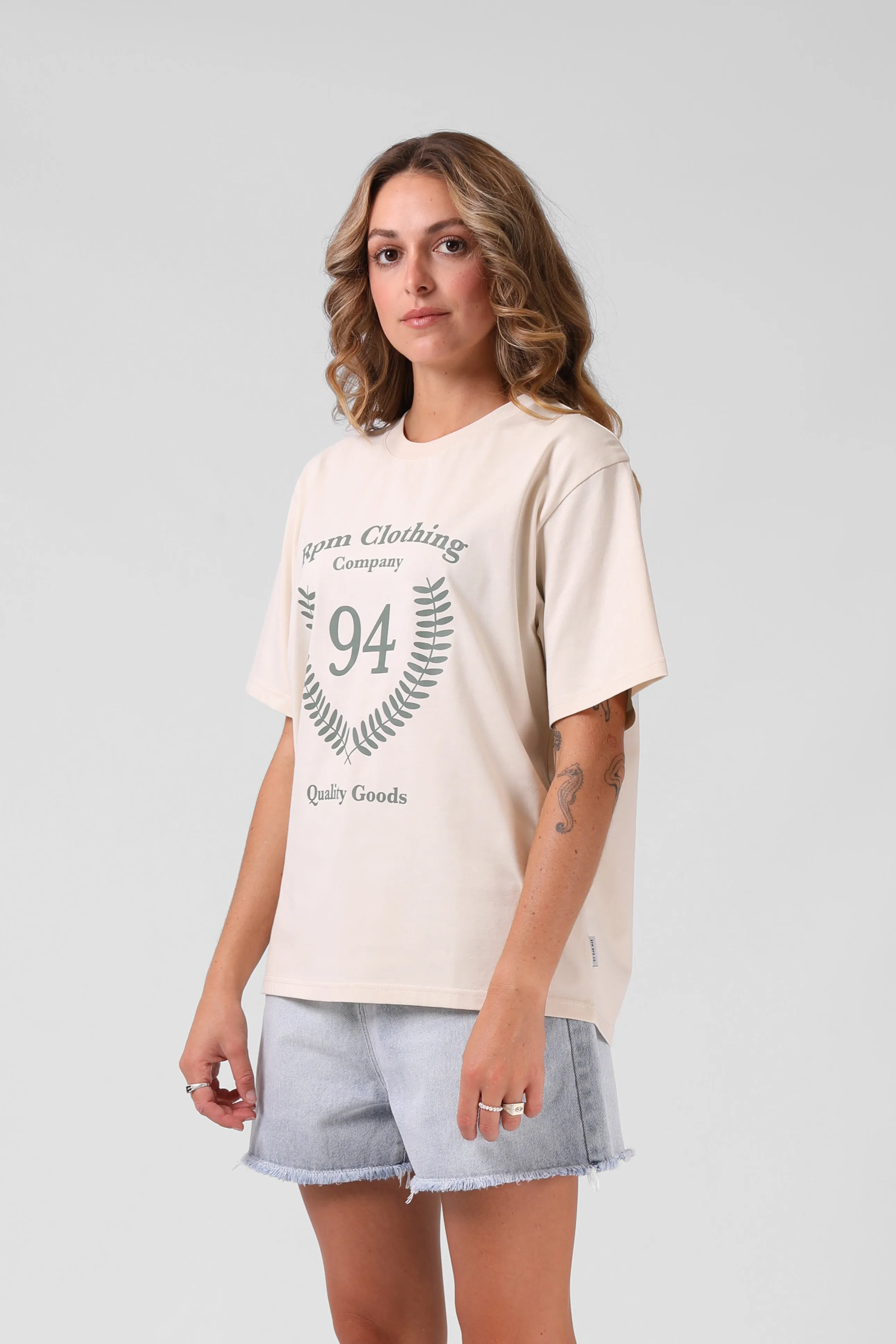 RPM 94 Crest Tee Vintage Cream