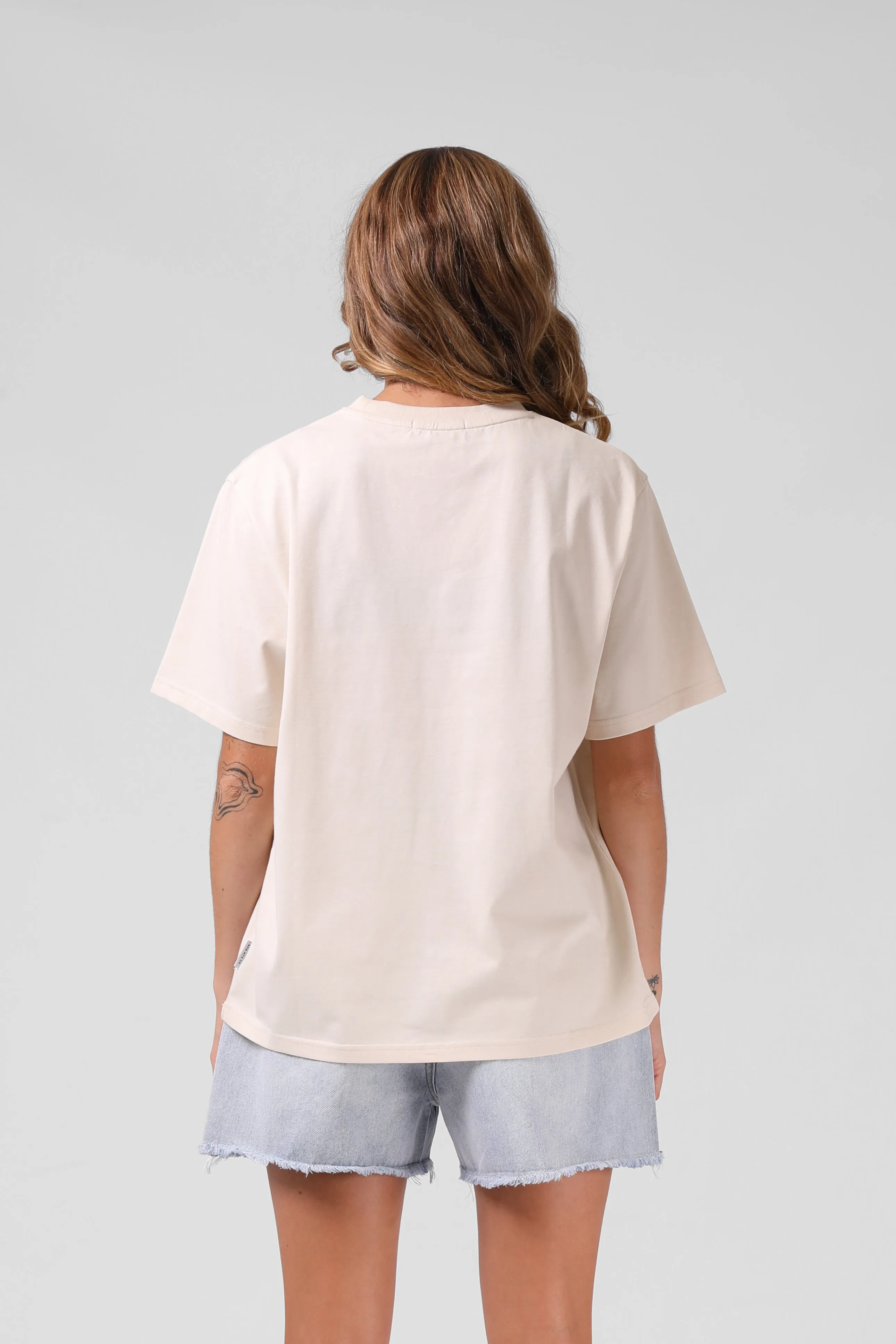 RPM 94 Crest Tee Vintage Cream