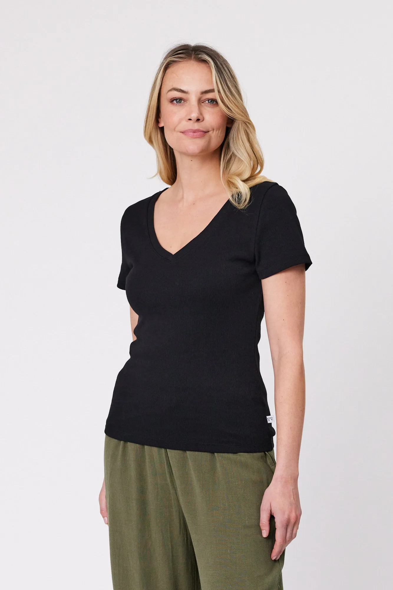 Shine On Essentials Rib V Neck Tee Black