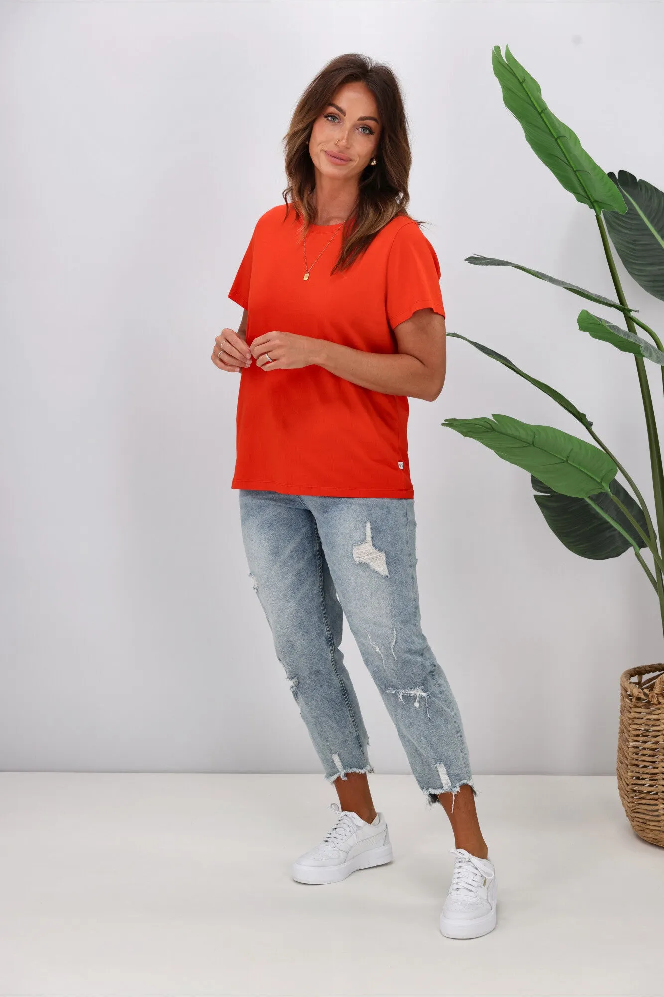 Shine On Essentials Tee Bright Red