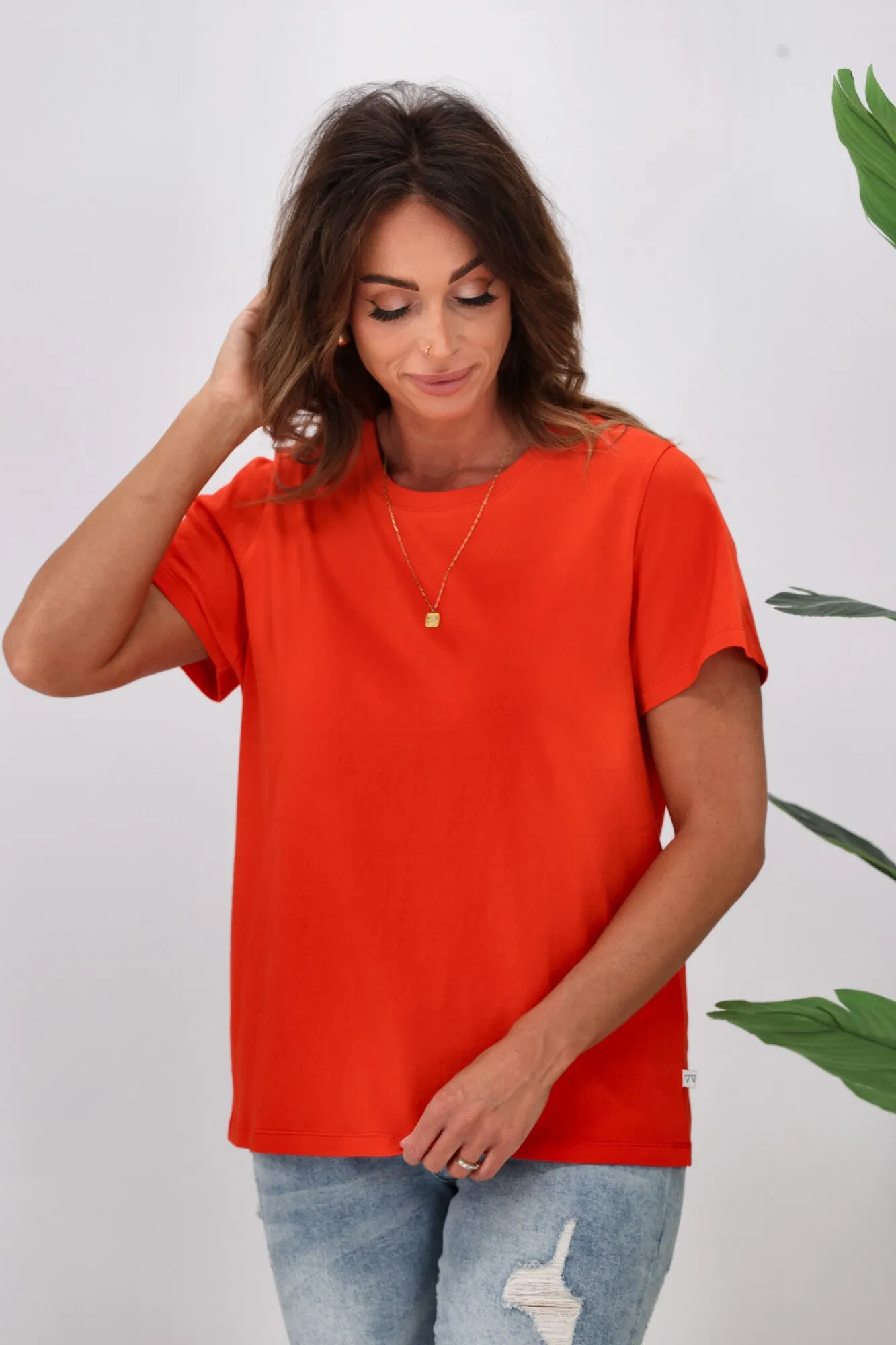 Shine On Essentials Tee Bright Red