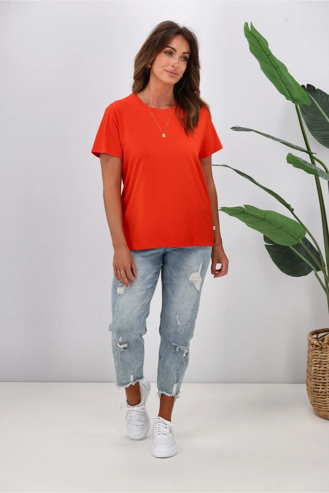 Shine On Essentials Tee Bright Red