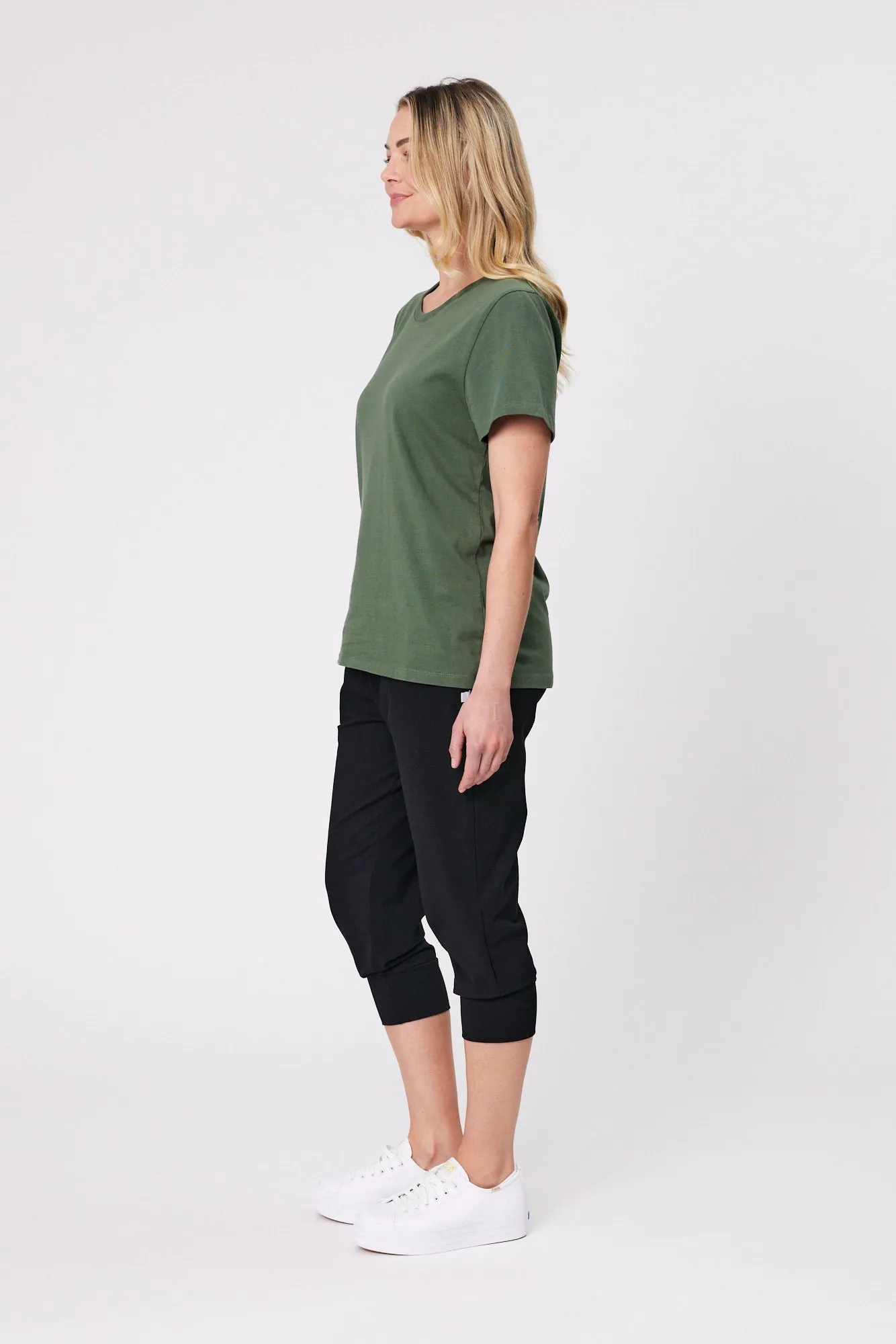 Shine On Essentials Tee Khaki