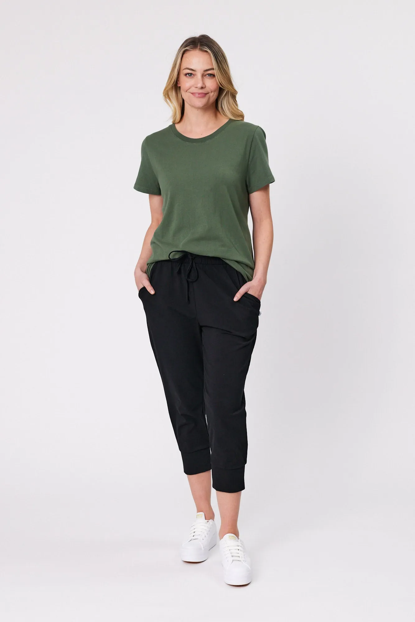 Shine On Essentials Tee Khaki