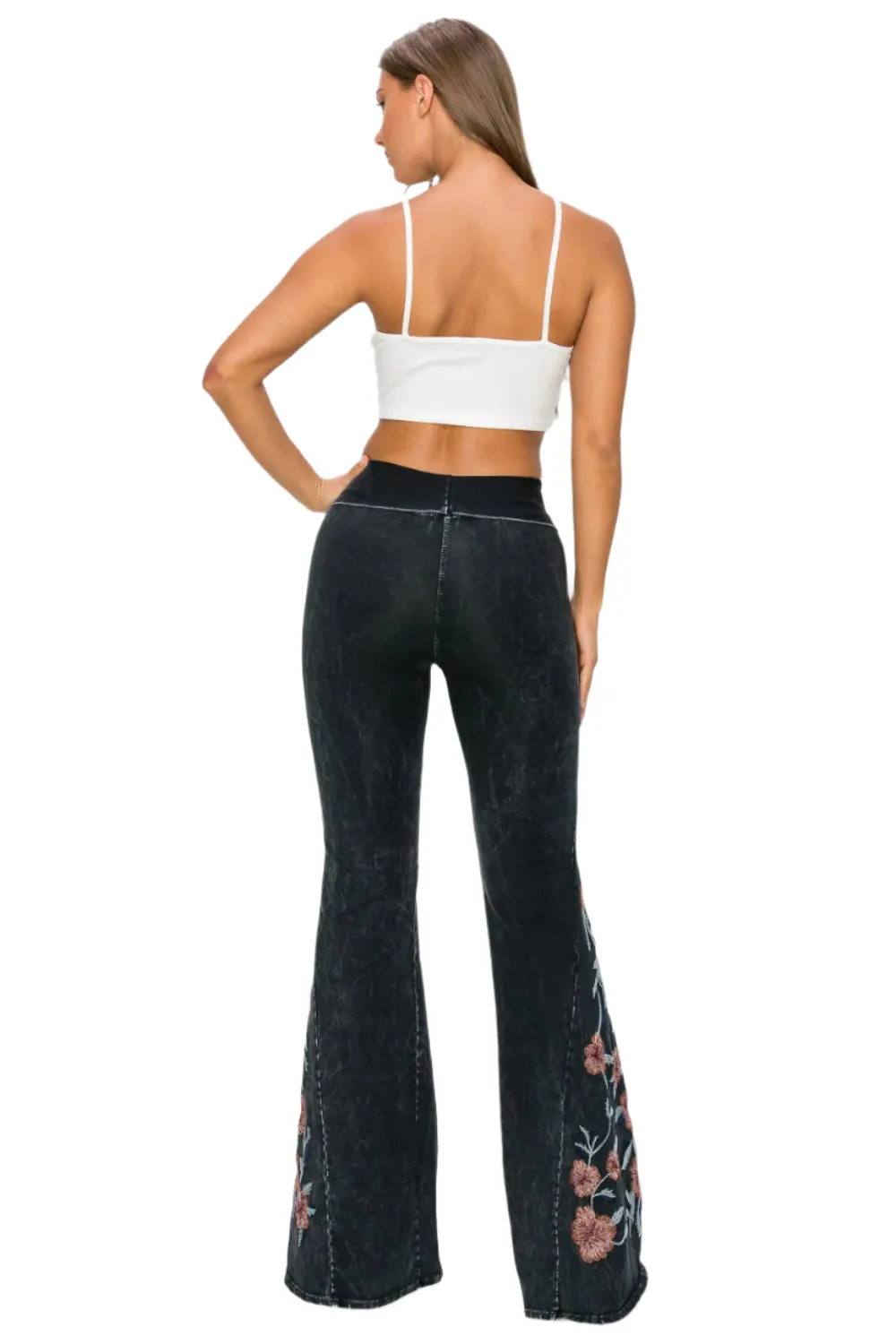 T-Party Desert Rose Embroidered Mineral Washed Yoga Pant CJ75486 Black