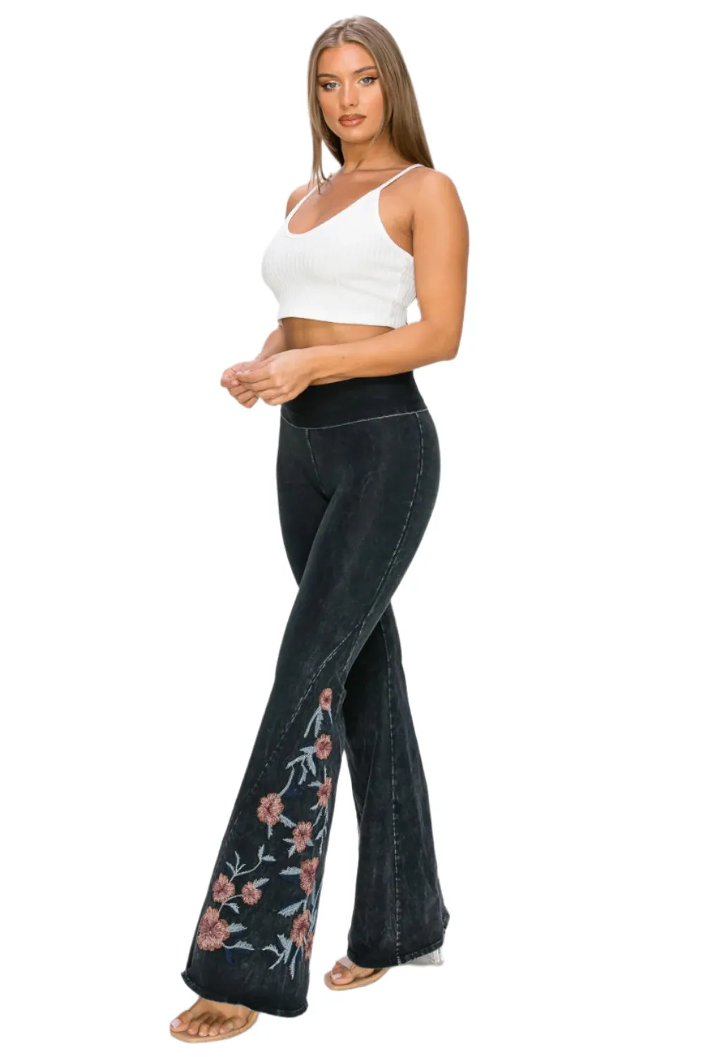T-Party Desert Rose Embroidered Mineral Washed Yoga Pant CJ75486 Black