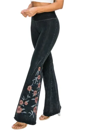 T-Party Desert Rose Embroidered Mineral Washed Yoga Pant CJ75486 Black