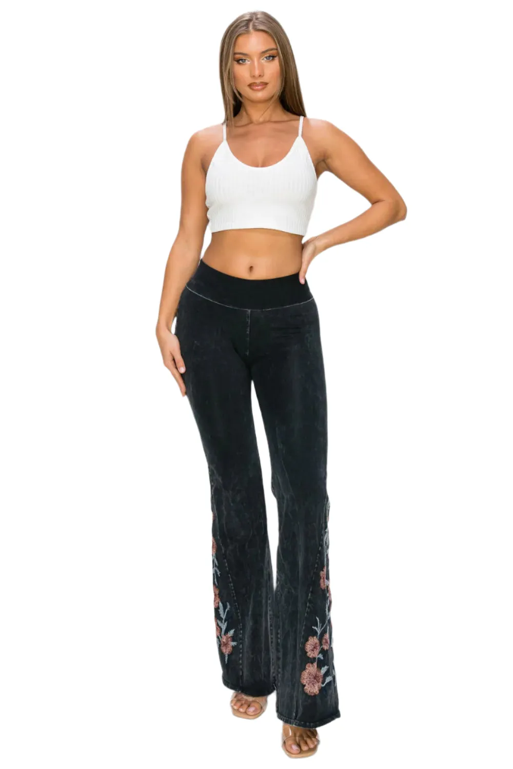 T-Party Desert Rose Embroidered Mineral Washed Yoga Pant CJ75486 Black